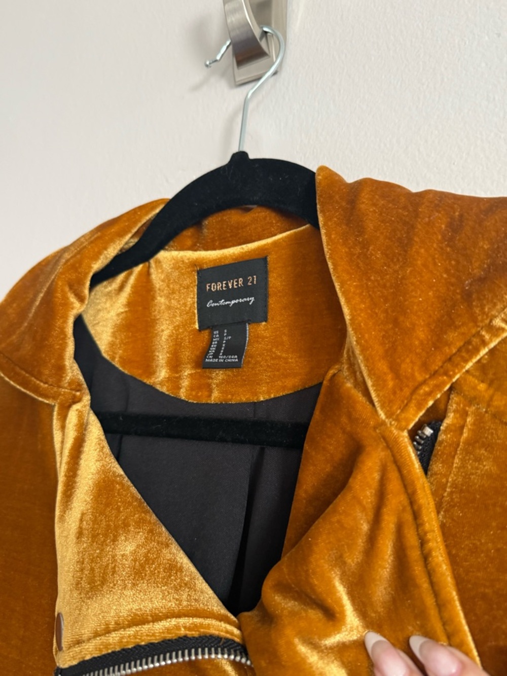 Forever 21 Velvet Moto Jacket in Mustard Yellow / Marigold - Picture 4 of 6